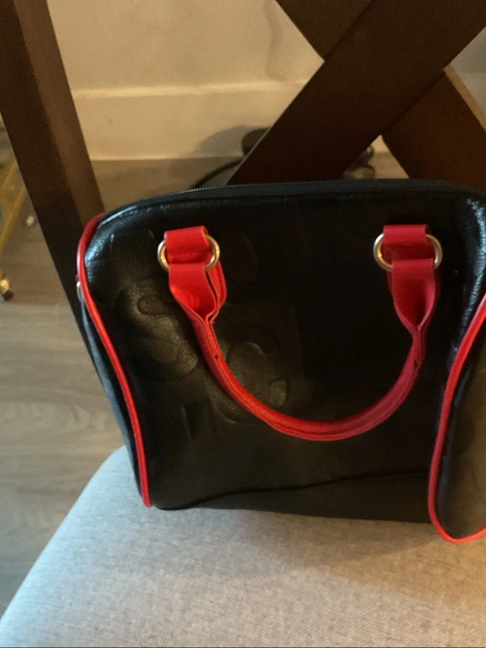Unbranded bag with crossbody strap